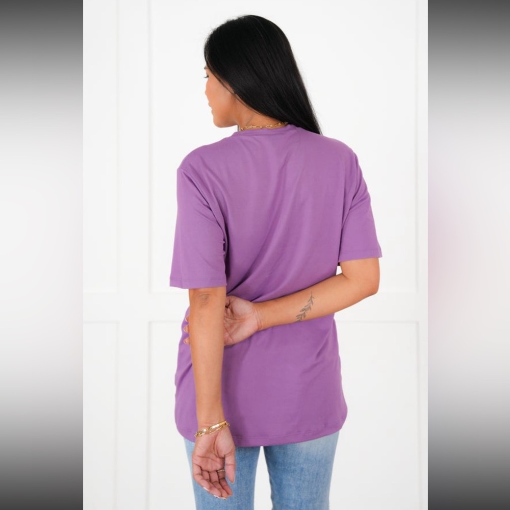 Basic Solid Round Neck Tee - Picture 8 of 8